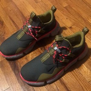 Nike Pocketknife DM size 10 worn only ONCE